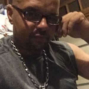 Meet your Posher, Leon